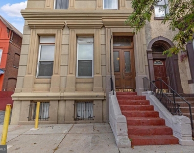 3017 W Girard Avenue - Photo Thumbnail 11