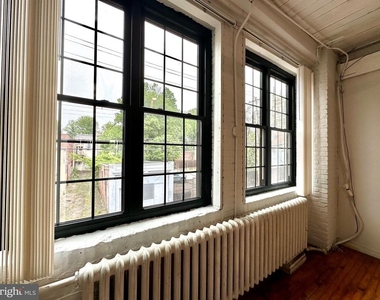 14 W Harvey Street - Photo Thumbnail 6