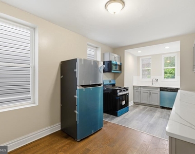 632 W Cumberland Street - Photo Thumbnail 1