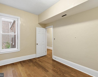 632 W Cumberland Street - Photo Thumbnail 6