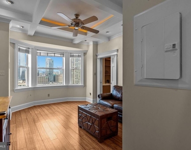 2135 Walnut Street - Photo Thumbnail 9