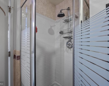2135 Walnut Street - Photo Thumbnail 18