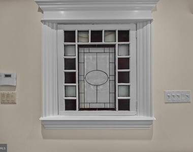 2135 Walnut Street - Photo Thumbnail 29
