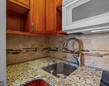 2135 Walnut Street - Photo Thumbnail 8