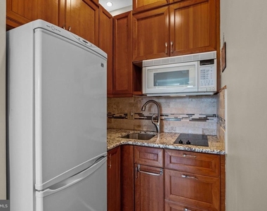 2135 Walnut Street - Photo Thumbnail 7