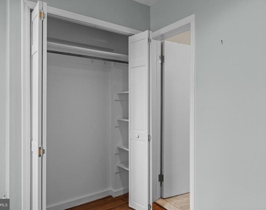 2135 Walnut Street - Photo Thumbnail 22