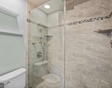 2135 Walnut Street - Photo Thumbnail 25