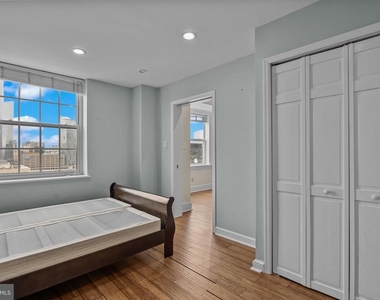 2135 Walnut Street - Photo Thumbnail 20
