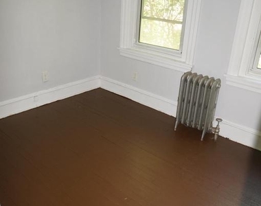 124 Knox Street - Photo Thumbnail 10