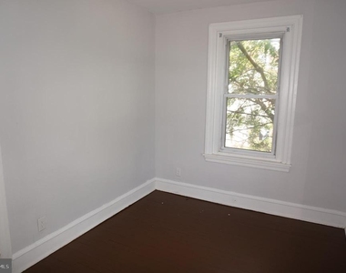 124 Knox Street - Photo Thumbnail 8
