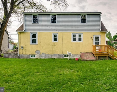 429 Manor Avenue - Photo Thumbnail 12