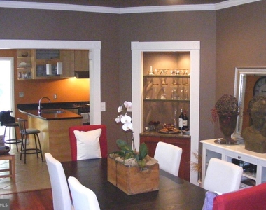 316 Locust Avenue - Photo Thumbnail 5