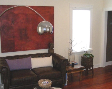 316 Locust Avenue - Photo Thumbnail 3
