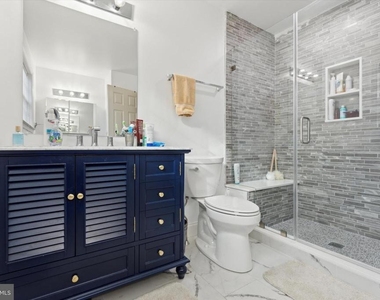220 Primrose Lane - Photo Thumbnail 10