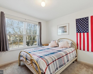 220 Primrose Lane - Photo Thumbnail 11