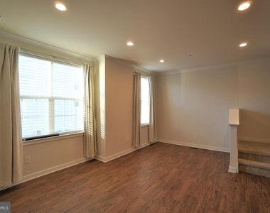 6 Manchester Drive - Photo Thumbnail 11