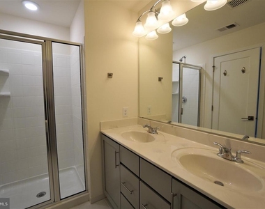 6 Manchester Drive - Photo Thumbnail 24