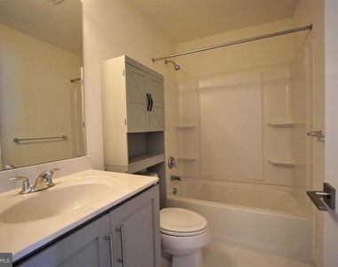 6 Manchester Drive - Photo Thumbnail 26