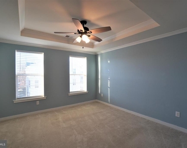 6 Manchester Drive - Photo Thumbnail 20