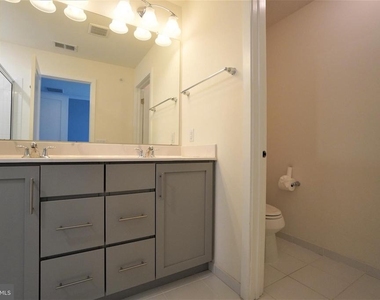 6 Manchester Drive - Photo Thumbnail 23