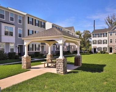 6 Manchester Drive - Photo Thumbnail 35