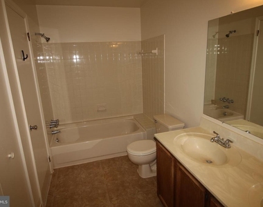 2437 Norrington - Photo Thumbnail 9