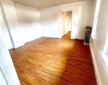611 N 9th Street - Photo Thumbnail 3