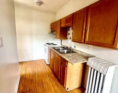 611 N 9th Street - Photo Thumbnail 10