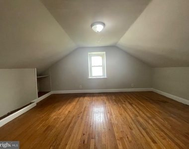 16 Windsor Avenue - Photo Thumbnail 17