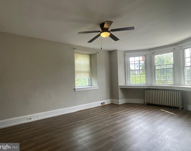 16 Windsor Avenue - Photo Thumbnail 5