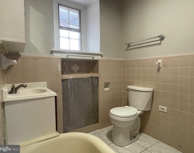16 Windsor Avenue - Photo Thumbnail 15