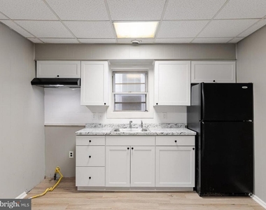 428 Penn Street - Photo Thumbnail 4
