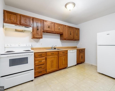 2120 Bellemead Avenue - Photo Thumbnail 2