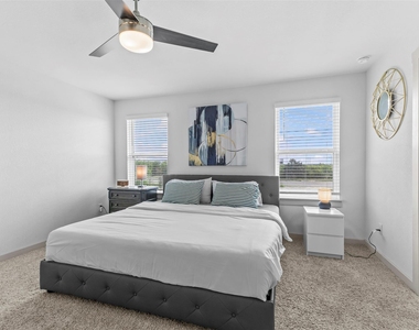 133 Folsom St - Photo Thumbnail 12