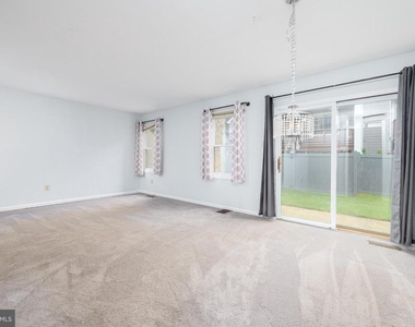 77 Bunker Hill Court - Photo Thumbnail 8