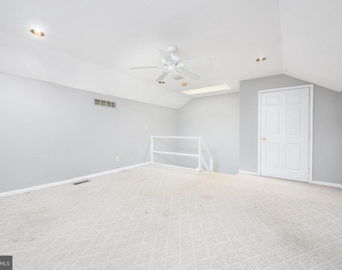 77 Bunker Hill Court - Photo Thumbnail 9