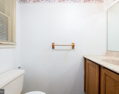 77 Bunker Hill Court - Photo Thumbnail 16