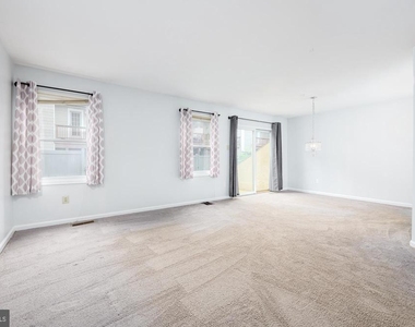 77 Bunker Hill Court - Photo Thumbnail 7