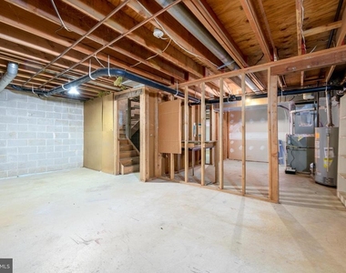 77 Bunker Hill Court - Photo Thumbnail 18