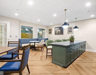 301 Victoria Gardens Drive - Photo Thumbnail 25