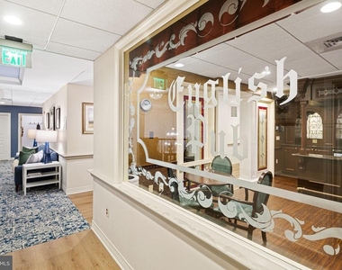 301 Victoria Gardens Drive - Photo Thumbnail 30