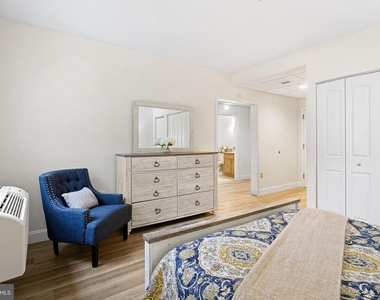301 Victoria Gardens Drive - Photo Thumbnail 36