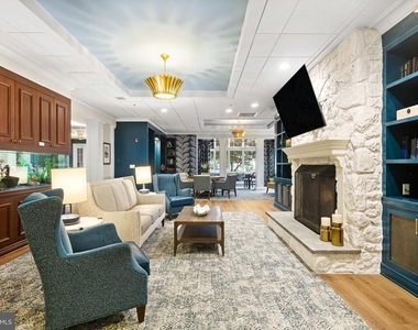 301 Victoria Gardens Drive - Photo Thumbnail 6