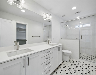 610 W 33rd St - Photo Thumbnail 10