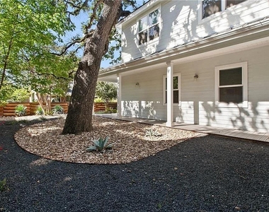 610 W 33rd St - Photo Thumbnail 2