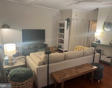 208 W Union - Photo Thumbnail 1