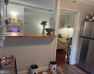 208 W Union - Photo Thumbnail 6