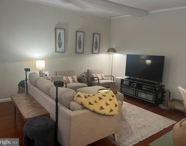 208 W Union - Photo Thumbnail 7
