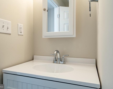 222 3rd Avenue - Photo Thumbnail 18