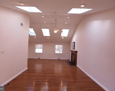 1443 Valley Forge Road - Photo Thumbnail 9